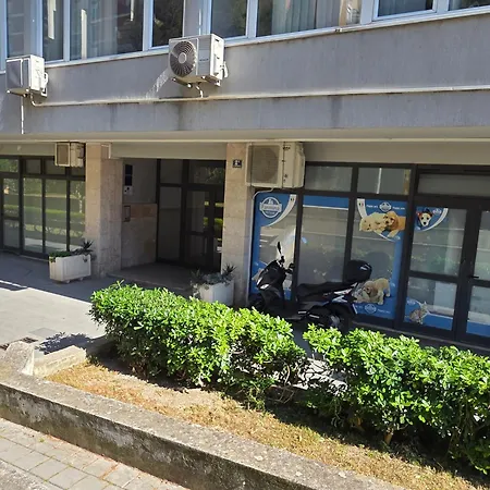 Luxury Lullu * Split