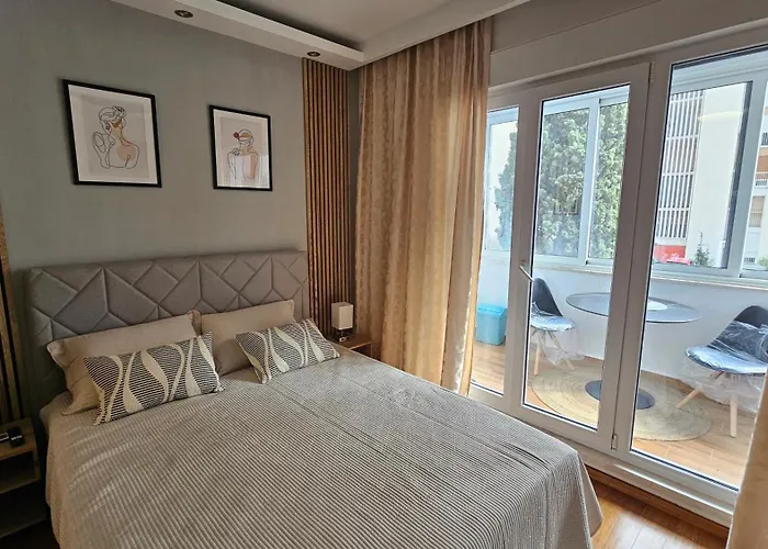 Luxury Lullu * Split